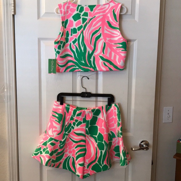 Lilly Pulitzer - Picture 2 of 5
